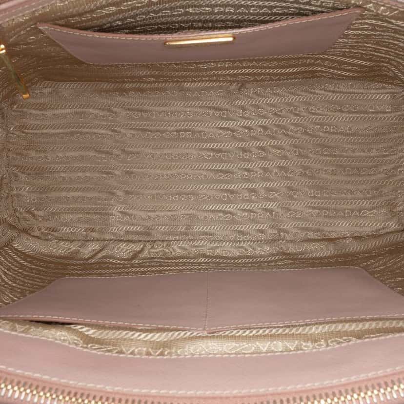 Prada Saffiano Lux Galleria Double Zip Front Pocket Satchel Pink Leather Good condition - Model View
