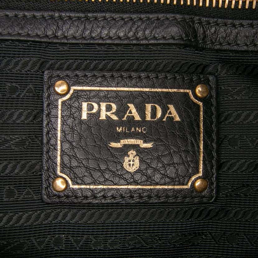 Prada Vitello Daino Open Convertible Tote Black Leather Good condition - Box View