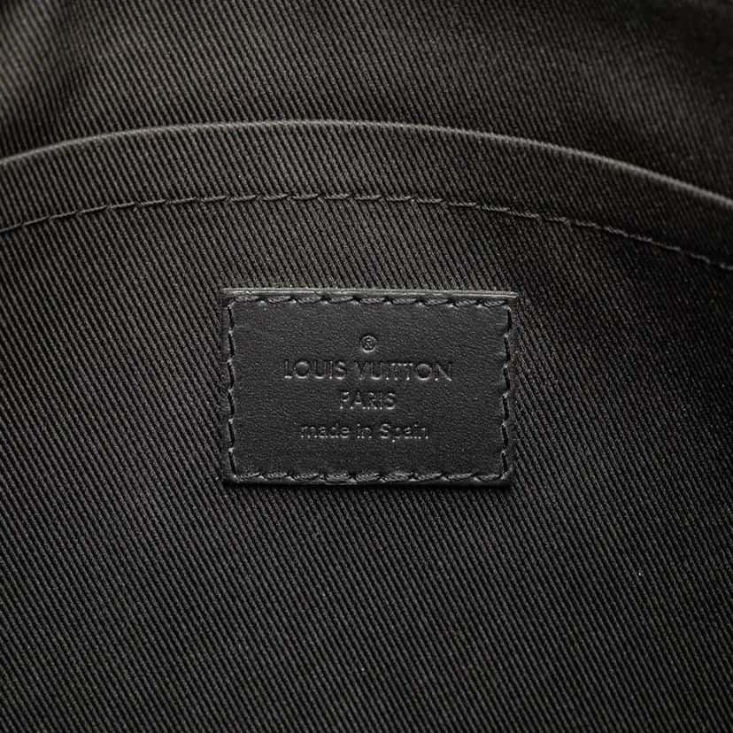 Louis Vuitton Monogram Shadow Discovery Pochette Black Leather Good condition - Box View