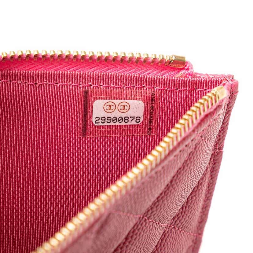 Chanel CC Quilted Caviar Flat Phone Case Wallet Pouch Pink Leather Good condition - Box View