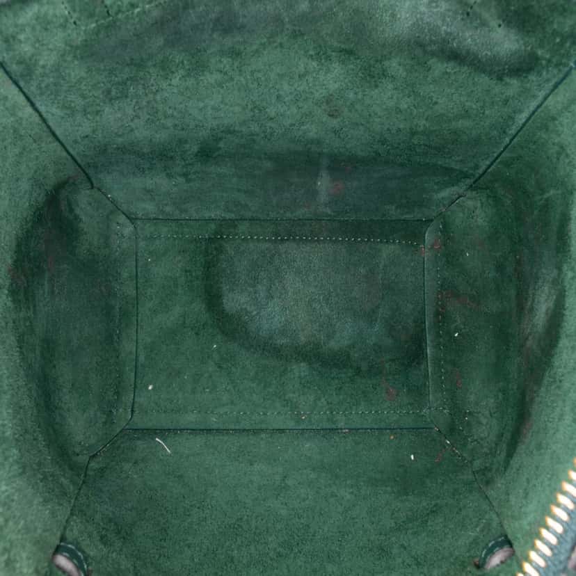 Celine Nano Grained Calfskin Belt Bag Green Leather Good condition - Model View
