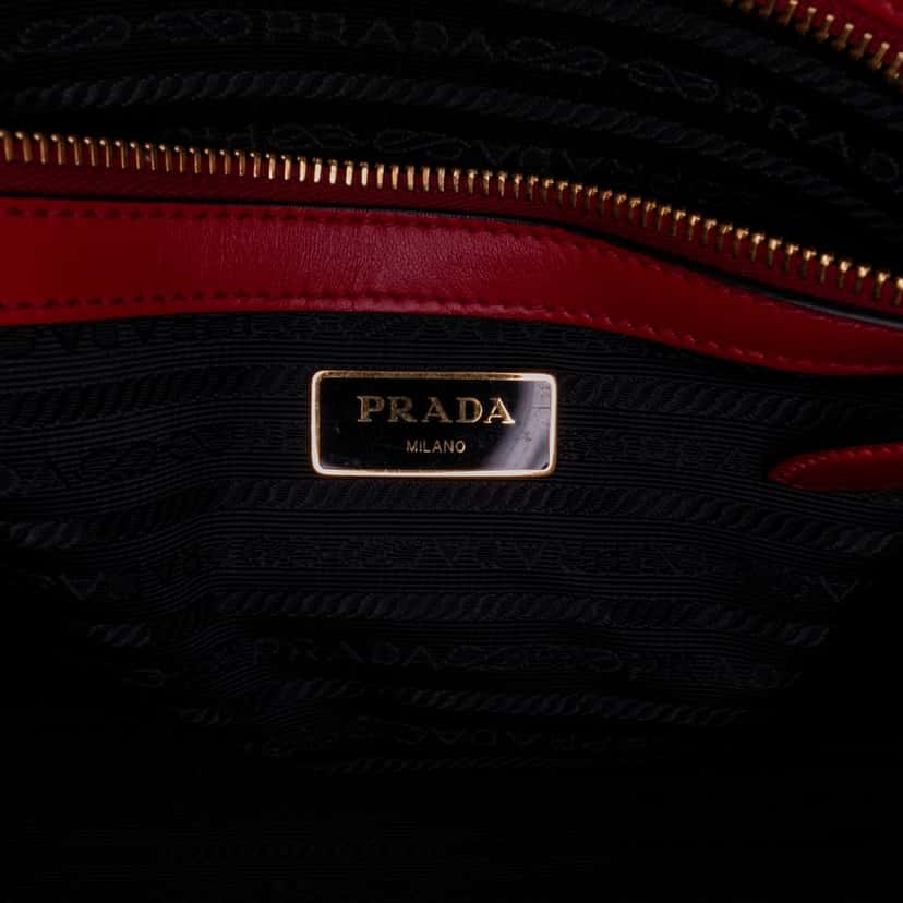 Prada Soft Calf Trimmed Saffiano Convertible Tote Red Leather Good condition - Box View