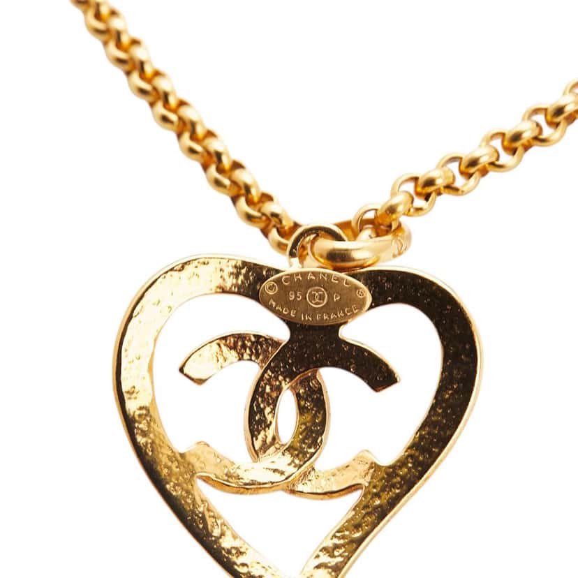 Chanel CC Gold Plated Heart Pendant Necklace Gold Metal Good condition - Back View