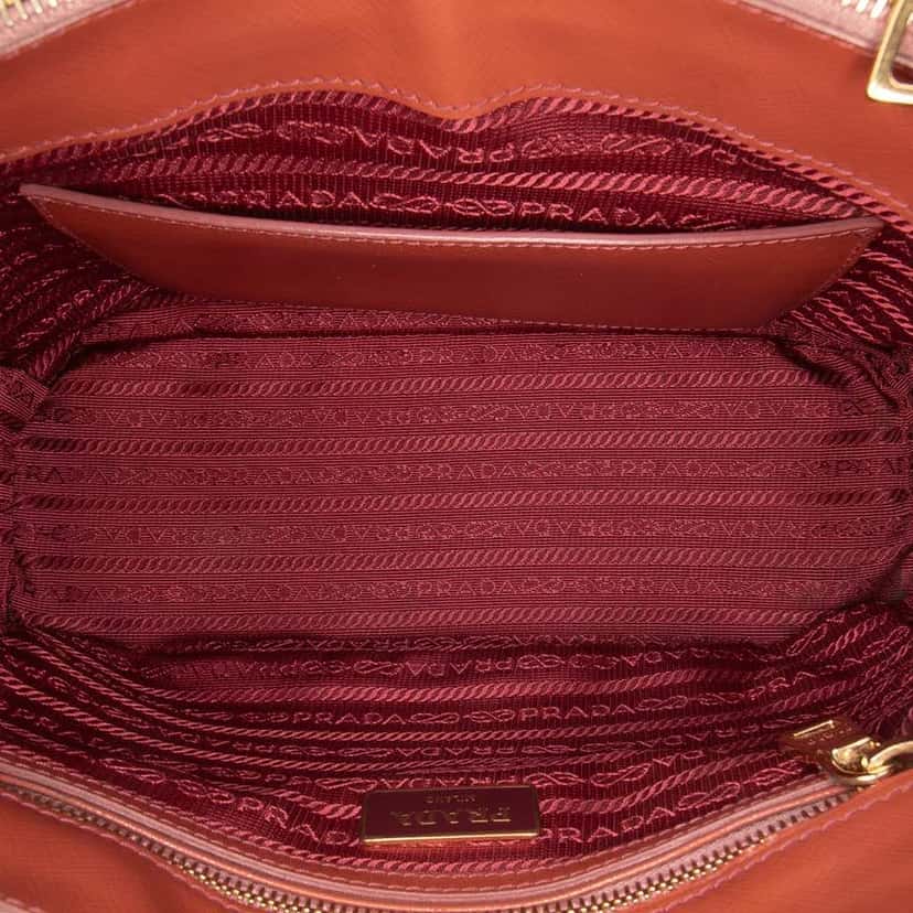 Prada Small Saffiano Vernice Galleria Double Zip Satchel Orange Leather Good condition - Model View