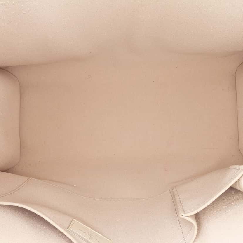 Louis Vuitton Epi Madeleine GM White Leather Good condition - Model View