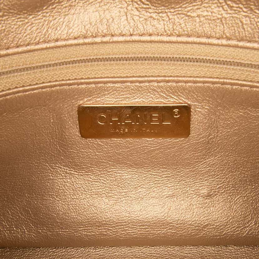 Chanel Quilted Lambskin All About Chains Camera Bag White Leather Good condition - Box View