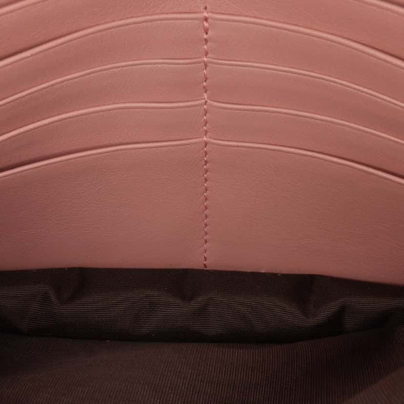 Gucci Microguccissima Wallet on Strap Pink Leather Good condition - Model View