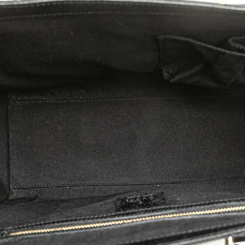 Gucci GG Canvas Nailhead Handbag Black Canvas Good condition - Model View
