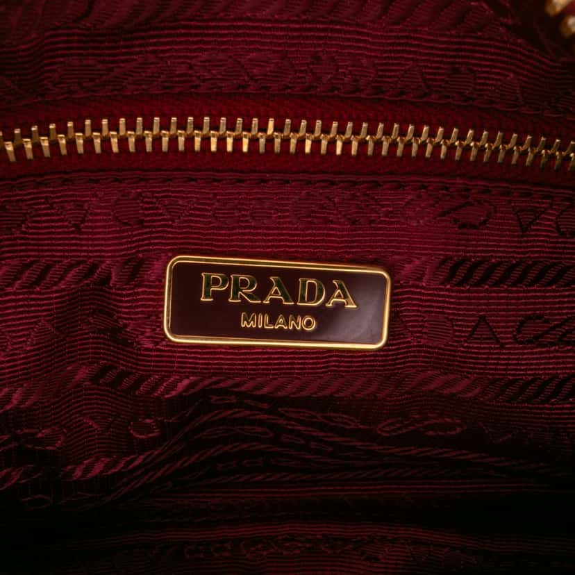 Prada Vitello Daino Shoulder Bag Pink Leather Good condition - Box View