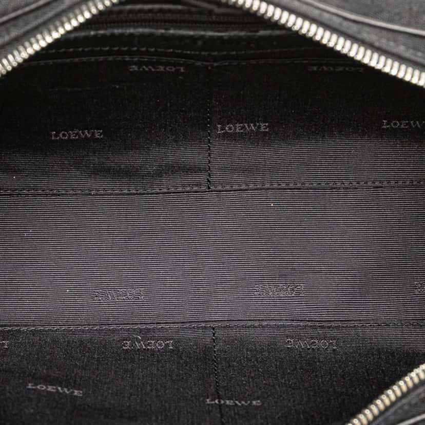 Loewe Anagram Canvas Senda Handbag Black Canvas Good condition - Model View
