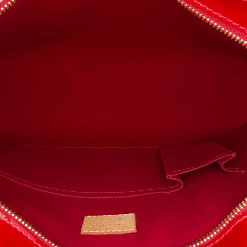 Louis Vuitton Monogram Vernis Brentwood Red Leather Good condition - Model View