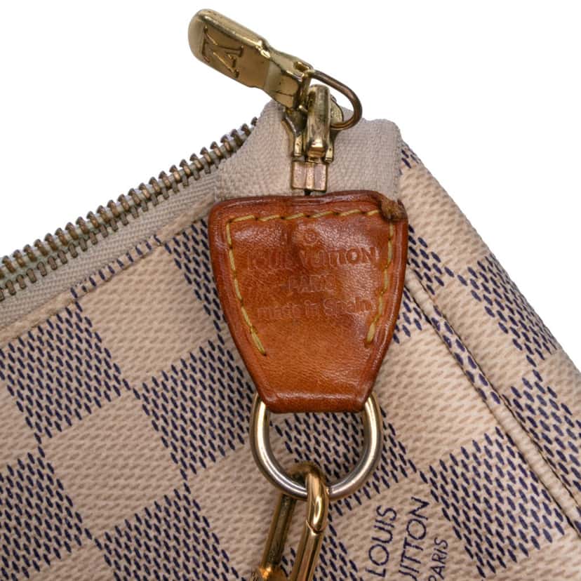 Louis Vuitton Damier Azur Pochette Accessoires White Canvas Good condition - Box View