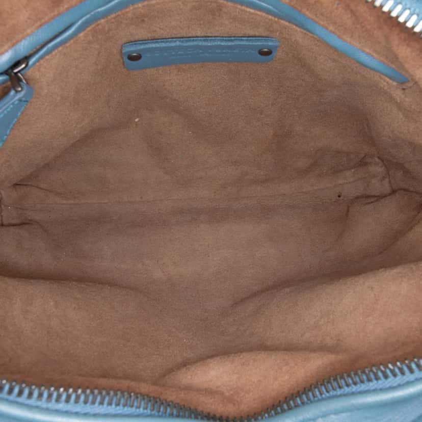 Bottega Veneta Nappa Intrecciato Nodini Double Zip Crossbody Blue Leather Good condition - Model View