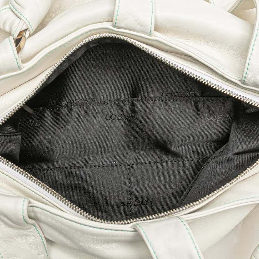 Loewe Leather Handbag White Leather Good condition - Model View