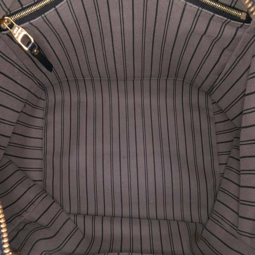 Louis Vuitton Monogram Empreinte Lumineuse PM Black Leather Good condition - Model View