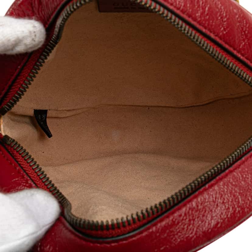 Gucci Mini GG Marmont Matelasse Leather Round Crossbody Red Leather Good condition - Model View