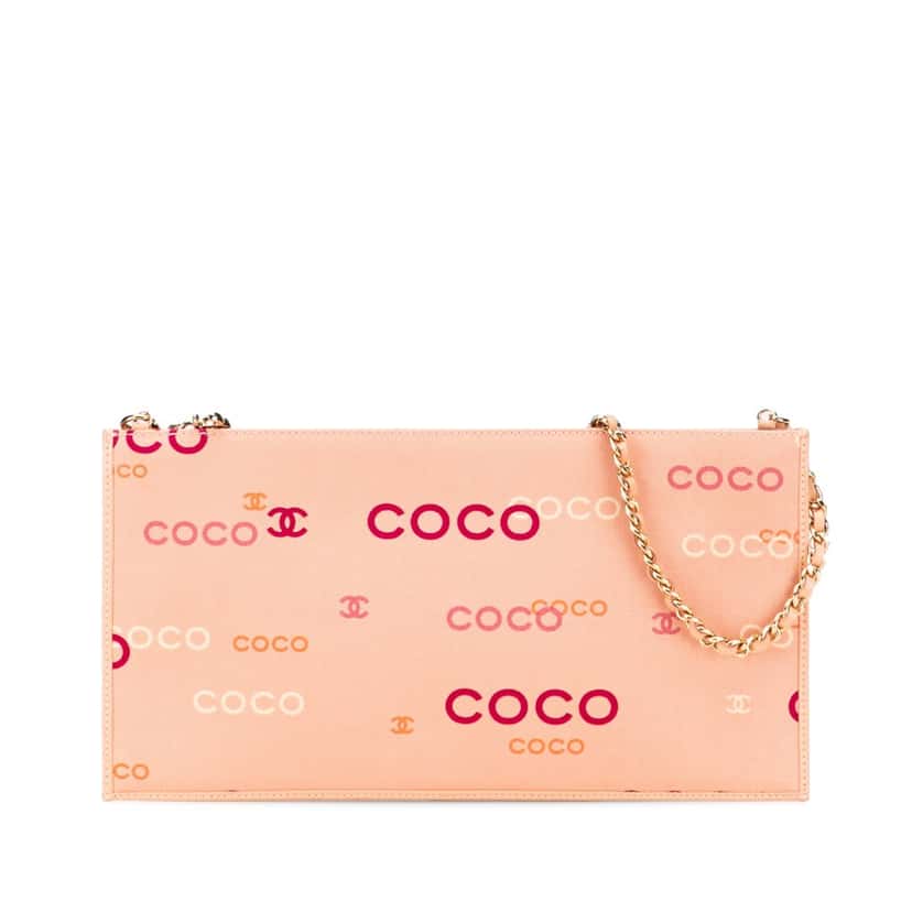 Chanel Canvas Coco Chain Pochette Pink Canvas Very good condition - Front View