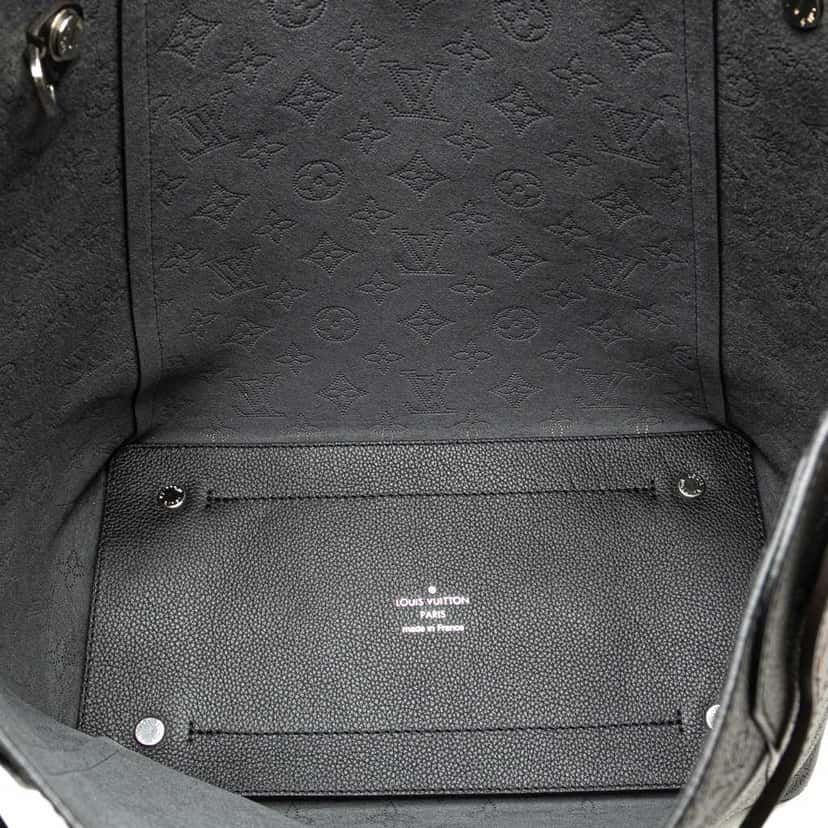 Louis Vuitton Monogram Mahina Hina MM Black Leather Good condition - Model View