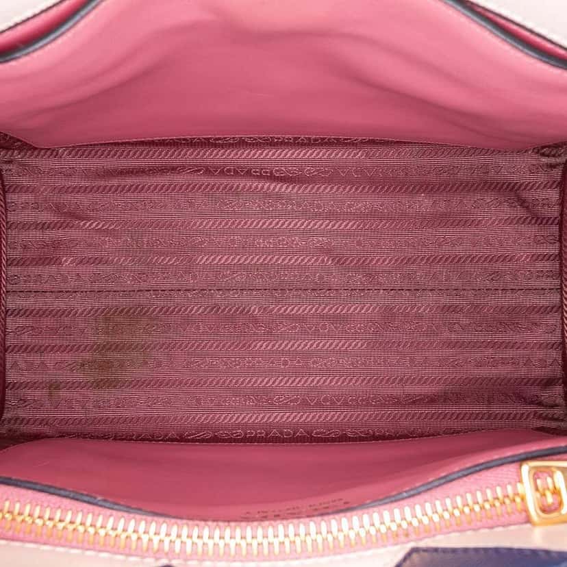 Prada City Calf Trimmed Saffiano Greche Paradigme Bag Pink Leather Good condition - Model View
