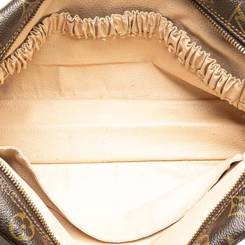 Louis Vuitton Monogram Trousse Toilette 28 Brown Canvas Good condition - Model View