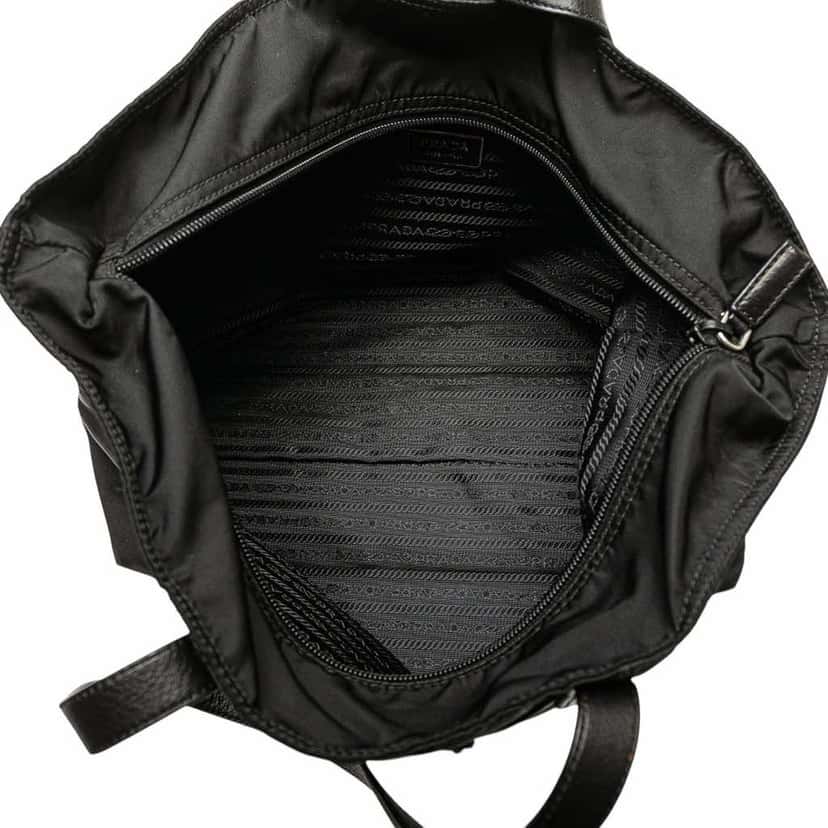 Prada Tessuto Tote Black Good condition - Model View