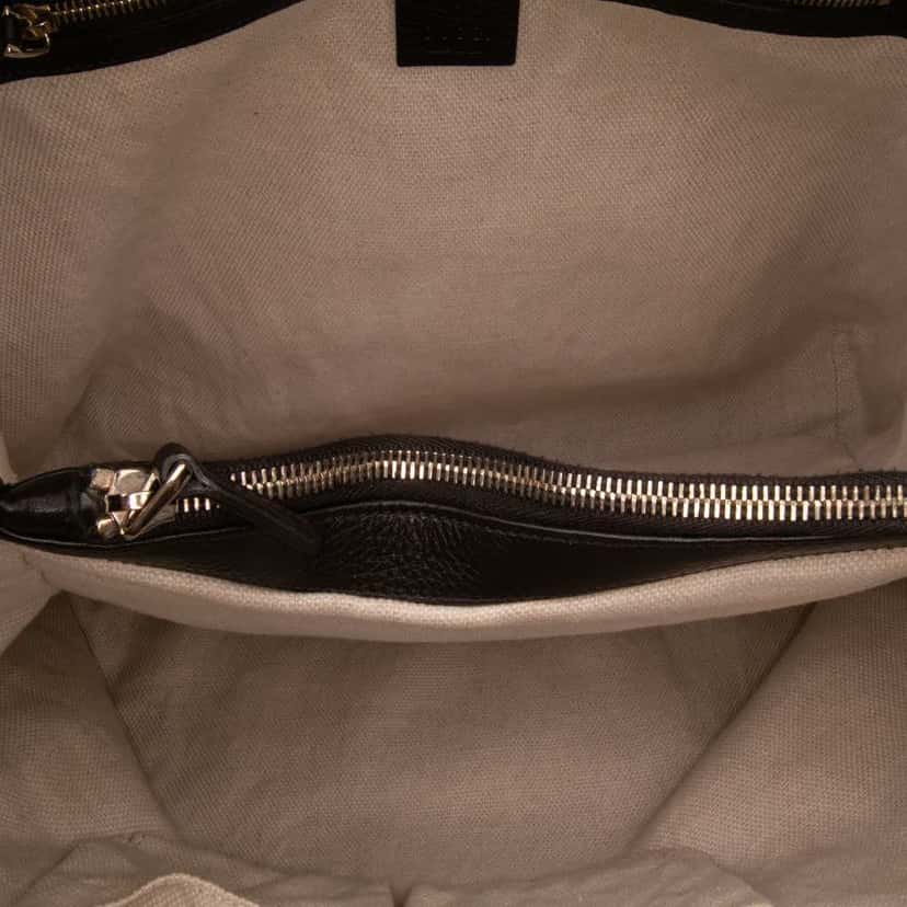 Gucci Medium GG Canvas Bamboo Diana Tote Brown Canvas Good condition - Model View