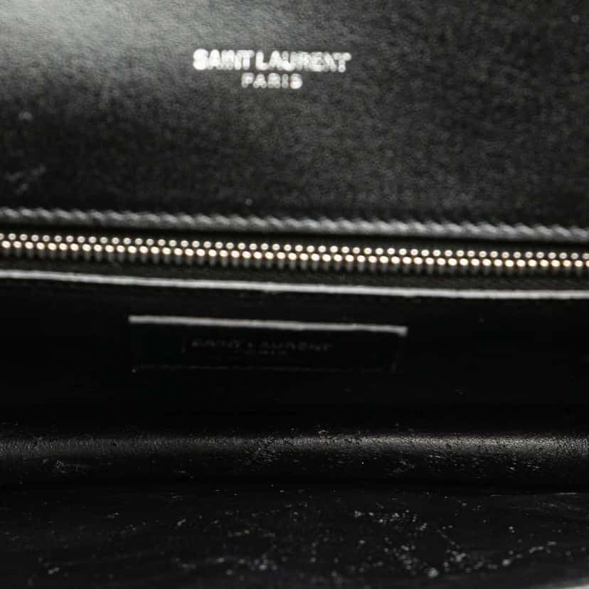 Saint Laurent Medium Leather Babylone Crossbody Black Leather Good condition - Model View