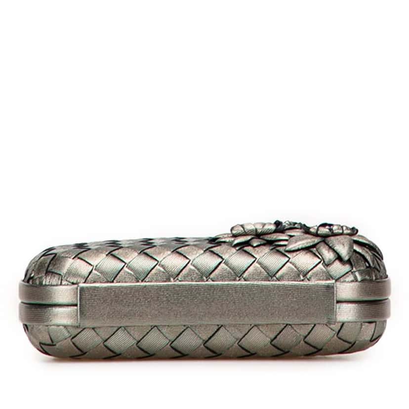 Bottega Veneta Nappa Intrecciato Flower Knot Clutch Silver Leather Good condition - Inside View