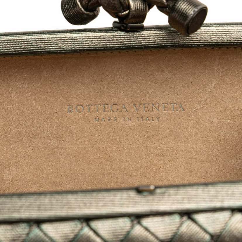 Bottega Veneta Nappa Intrecciato Flower Knot Clutch Silver Leather Good condition - Box View