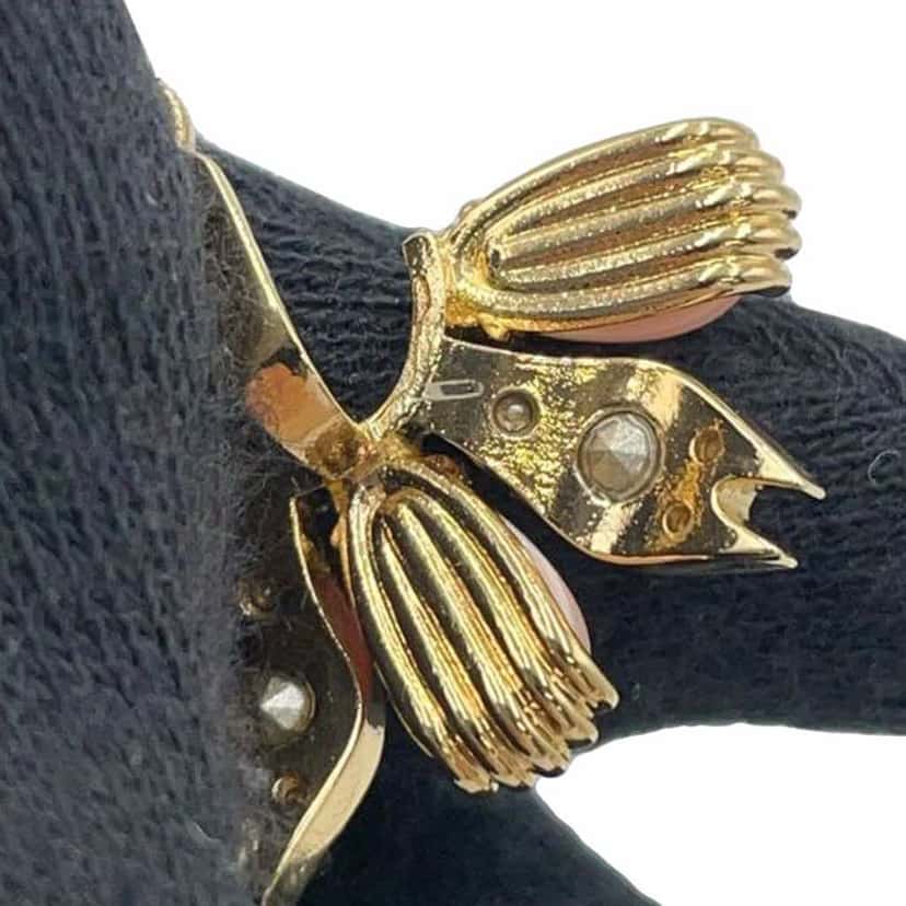 Gucci Gold Plated Resin and Crystal Interlocking G Single Earring Gold Metal Good condition - Box View