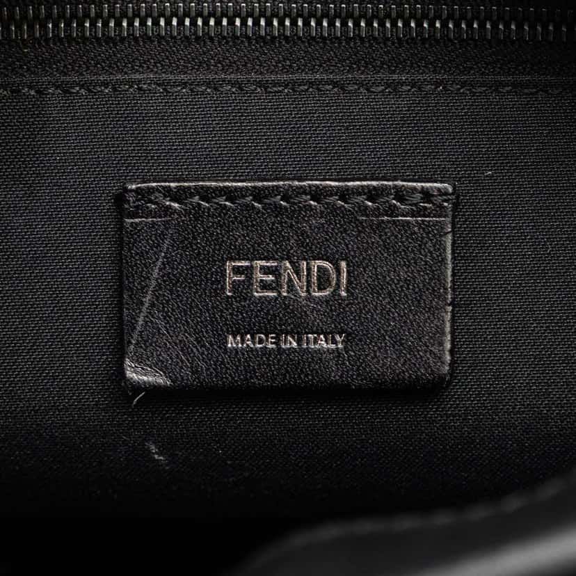 Fendi Vitello Century Grace FF Embossed Crossbody Black Leather Good condition - Model View