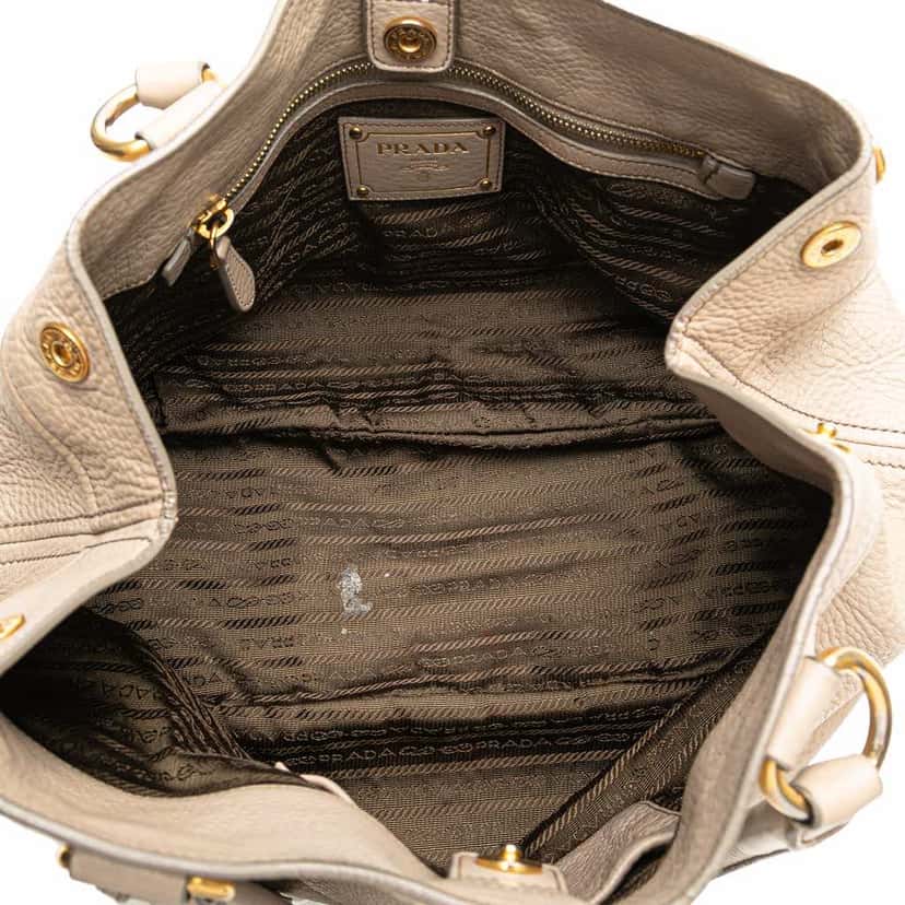 Prada Vitello Daino Open Convertible Tote Brown Leather Good condition - Model View