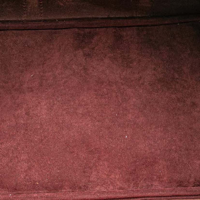 Louis Vuitton Taiga Kendall PM Red Leather Good condition - Model View