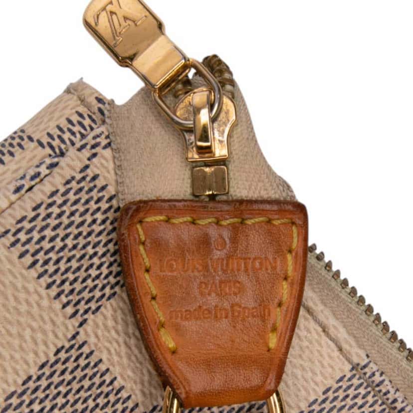 Louis Vuitton Damier Azur Pochette Accessoires White Canvas Good condition - Box View