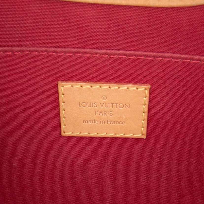 Louis Vuitton Monogram Vernis Roxbury Drive Red Leather Good condition - Box View