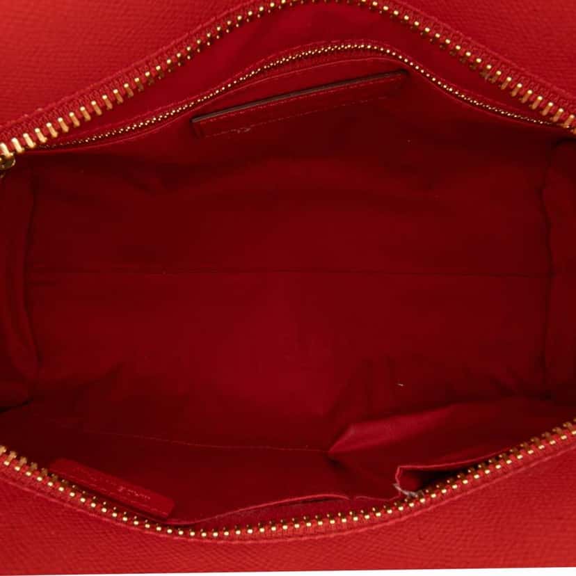 Burberry Haymarket Check Coated Canvas Minford Portrait Satchel Brown Canvas Good condition - Model View