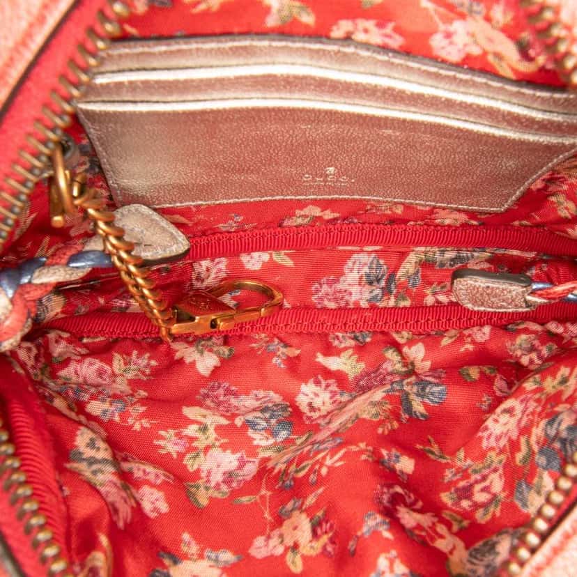 Gucci Mini Laminated Nappa Trapuntata Zumi Dome Crossbody Blue Leather Good condition - Model View