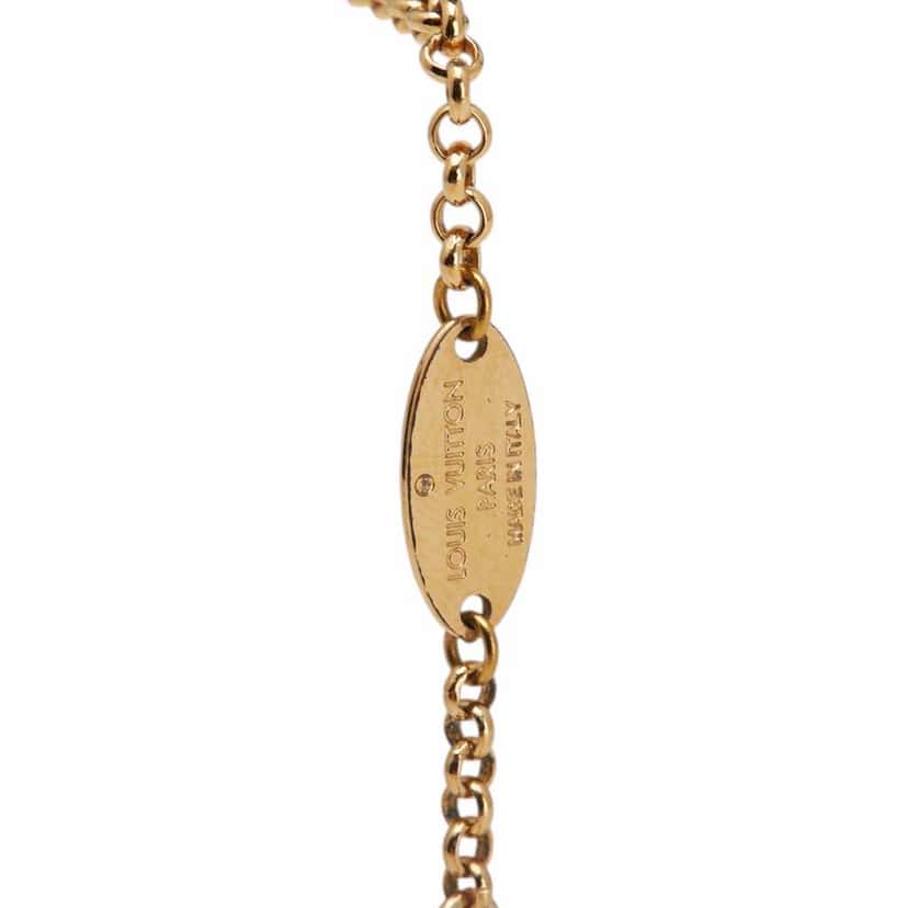 Louis Vuitton Gold Plated Locky Pendant Necklace Gold Metal Good condition - Box View
