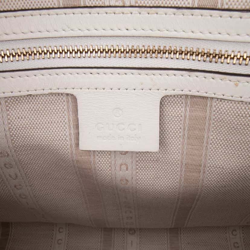 Gucci Medium Diamante Leather Boston Bag White Leather Good condition - Box View
