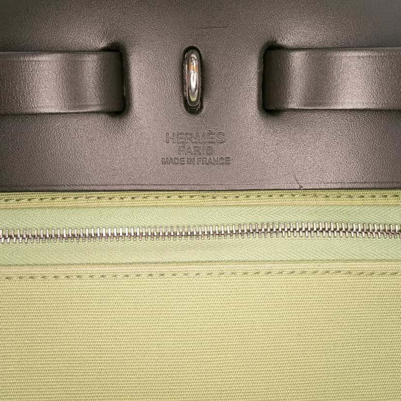 Hermès Toile Herbag Zip 31 Green Canvas Good condition - Box View