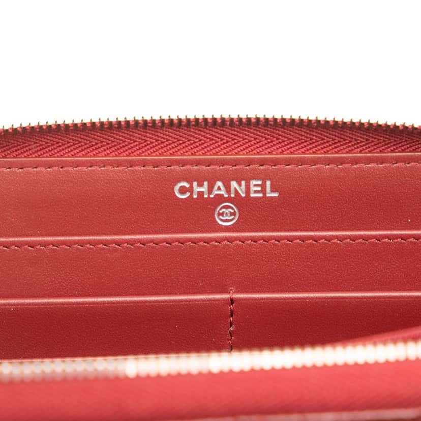 Chanel CC Quilted Caviar Zip Around Long Wallet Red Leather Very good condition - Box View