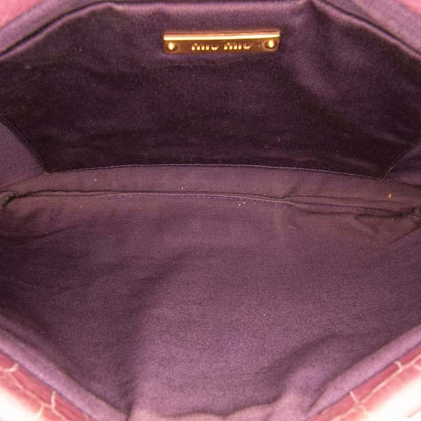 Miu Miu Croc Embossed Crackle Patent Crossbody Pink Leather Good condition - Model View