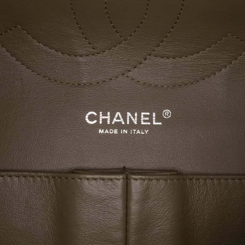 Chanel Jumbo Classic Caviar Double Flap Brown Leather Good condition - Box View
