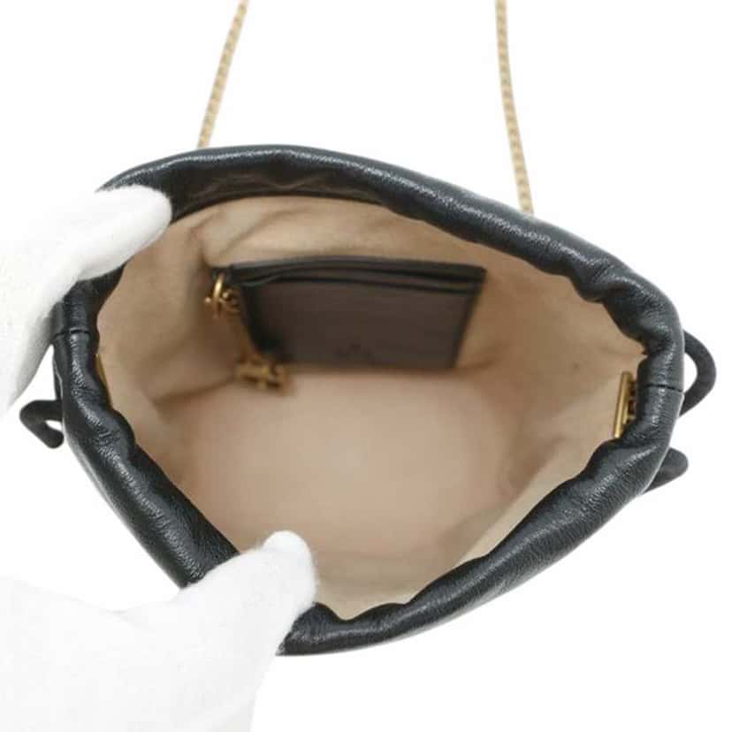 Gucci Mini GG Marmont Matelasse Leather Torchon Bucket Bag Brown Leather Good condition - Model View