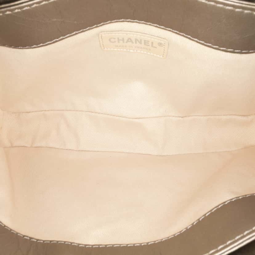 Chanel Small Aged Calfskin Lady Pearly Flap Brown Leather Good condition - Model View