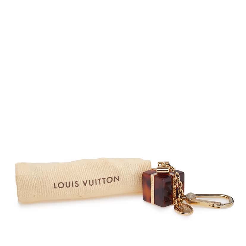 Louis Vuitton Gold Plated and Resin Gift Box Key Ring and Bag Charm Gold Metal Good condition - Box View