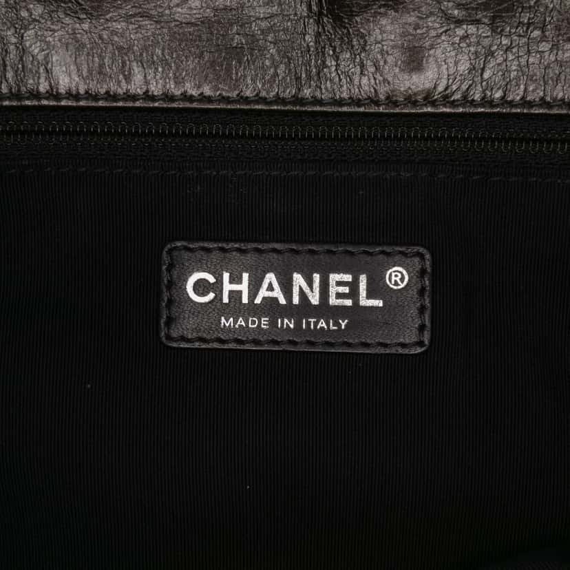 Chanel Medium Quilted Metallic Aged Calfskin Chain Me Flap Grey Leather Good condition - Box View