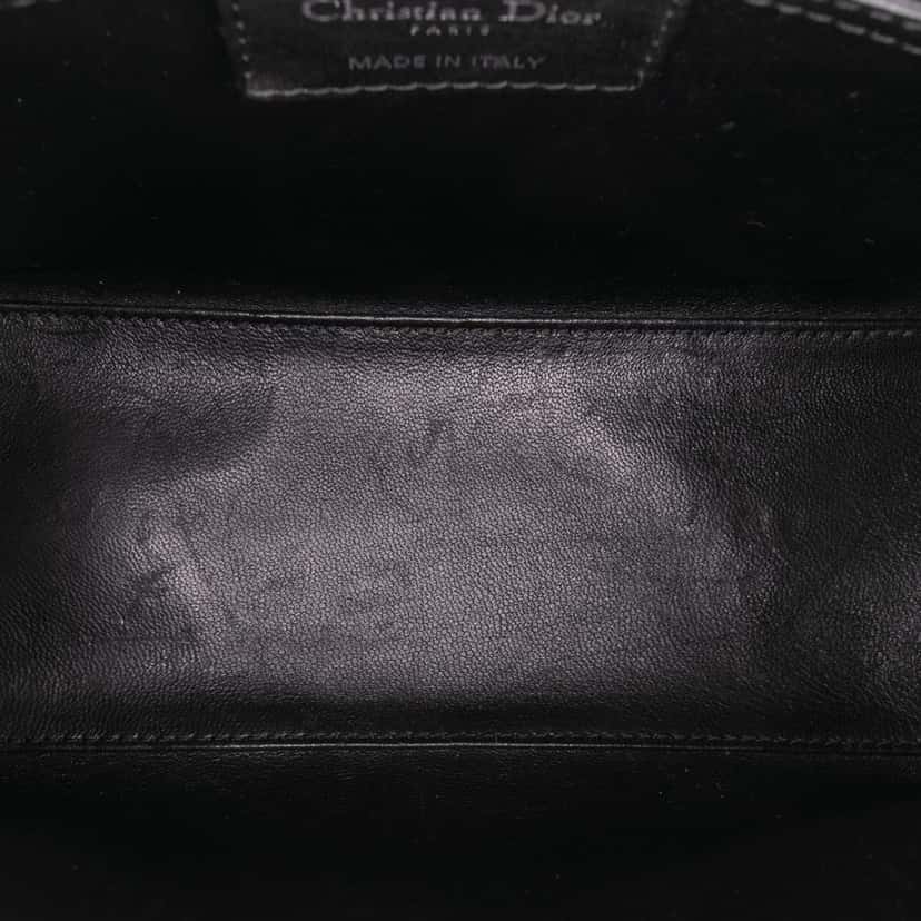 Dior Medium Calfskin Pockets Lady Dior Black Leather Good condition - Model View