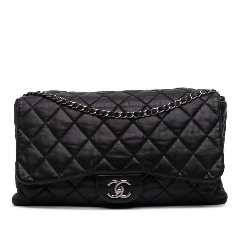 Chanel Maxi Quilted Lambskin 3 Flap Black Leather Good condition - Front View