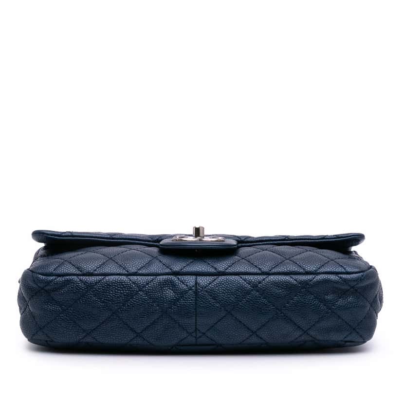 Chanel Medium Quilted Iridescent Caviar Easy Flap Blue Leather Good condition - Inside View